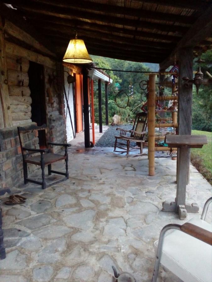 Tarragona Hostal Santa Rosa de Cabal Zewnętrze zdjęcie